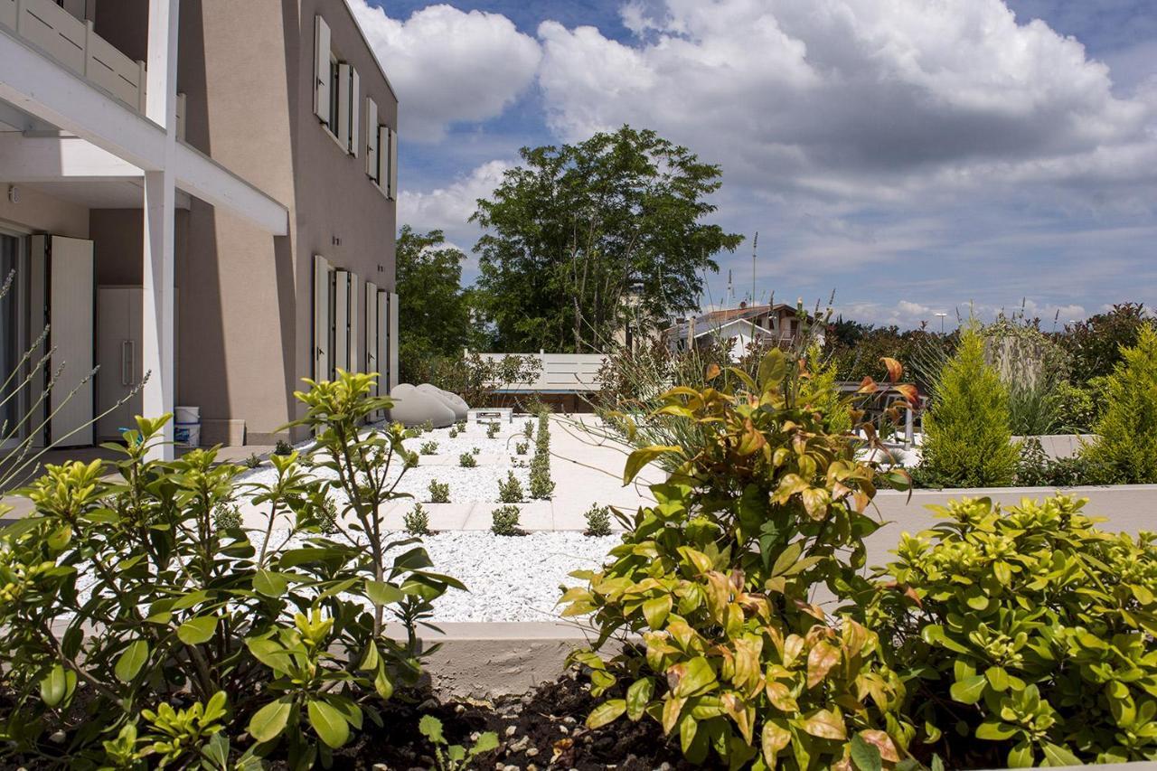 Home Suites Home Salionze Exteriör bild